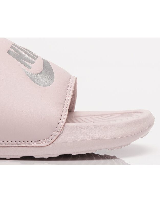 W NIKE VICTORI ONE SLIDE šlepetės 